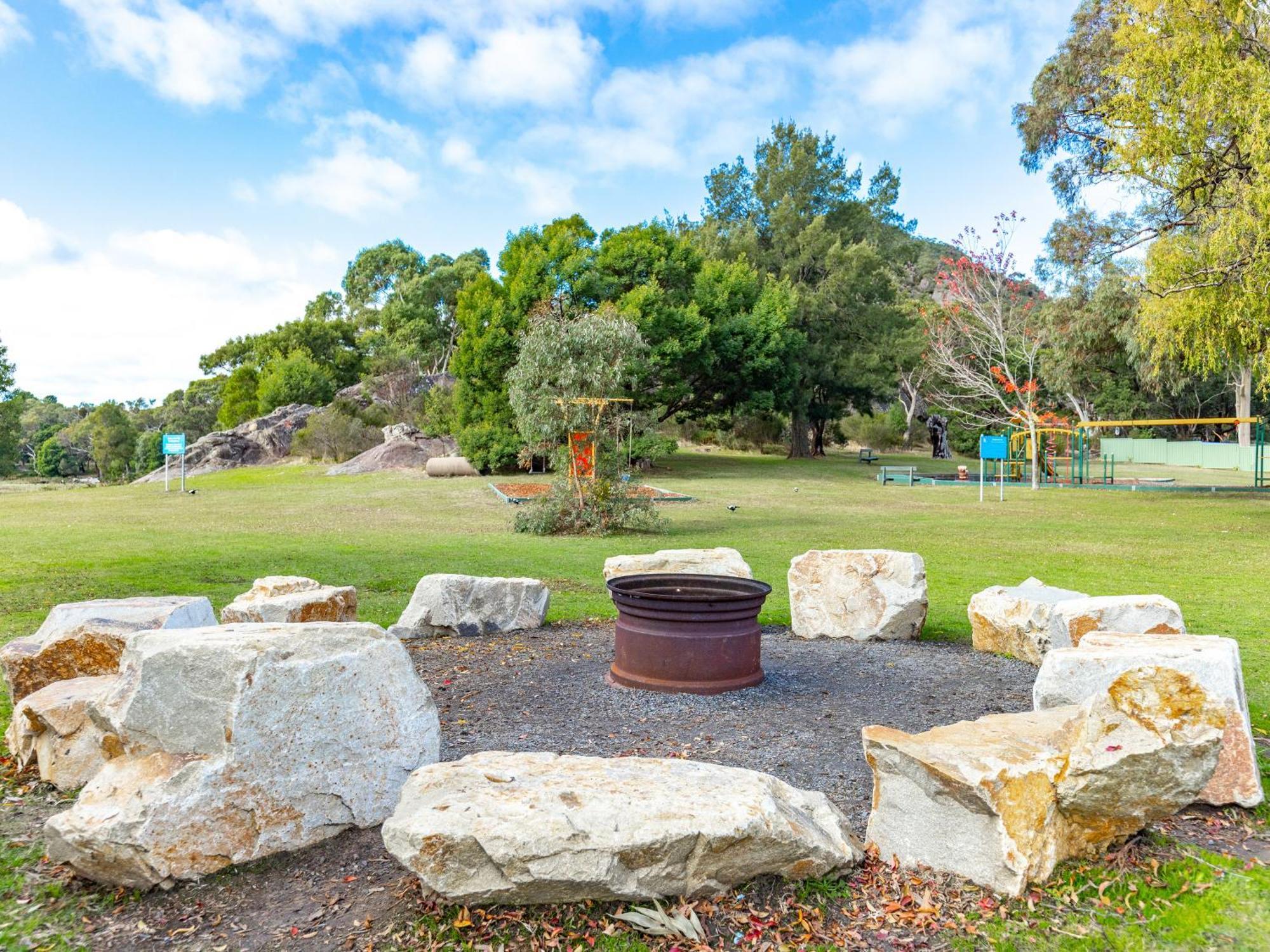 Nrma Halls Gap Holiday Park Esterno foto